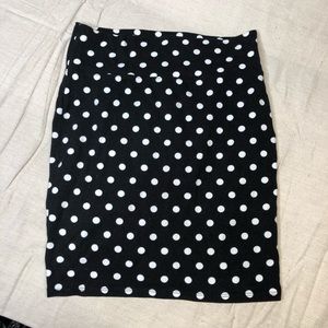 Forever 21 juniors Small poll dot skirt